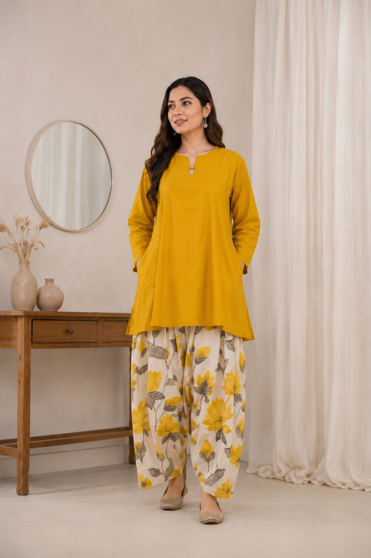 Yellow cotton kurta with printed cotton flex farsi